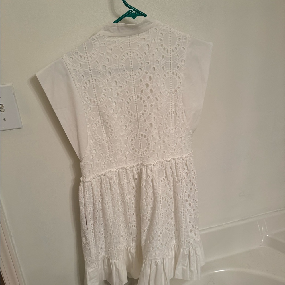 Love, Binoto White lace dress